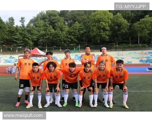 中国大学生足球联赛新篇章：青春激情与竞技梦想的完美交融